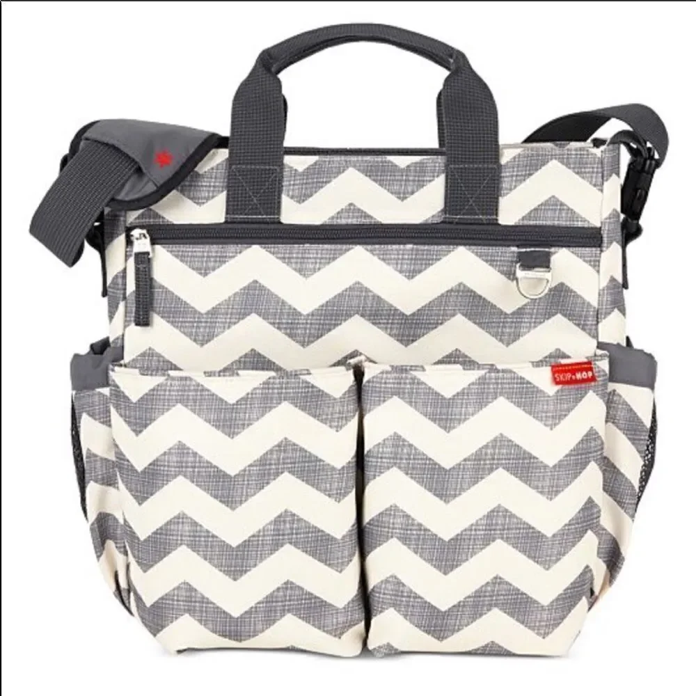 🎉 HP 🎉 Skip hop diaper bag 🍼